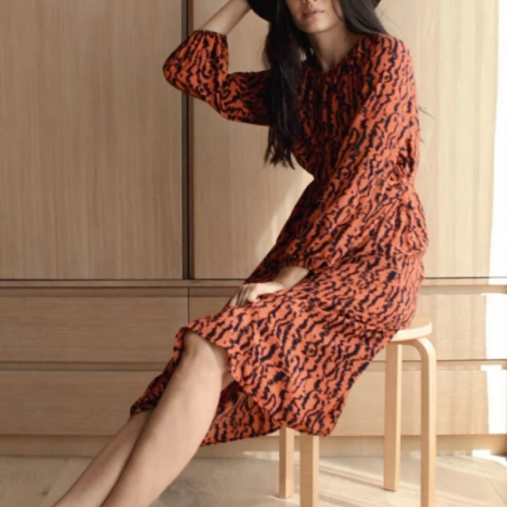 Elizabeth and James Black Orange Zebra Cinch Waist Long Sleeve Midi Dress- L